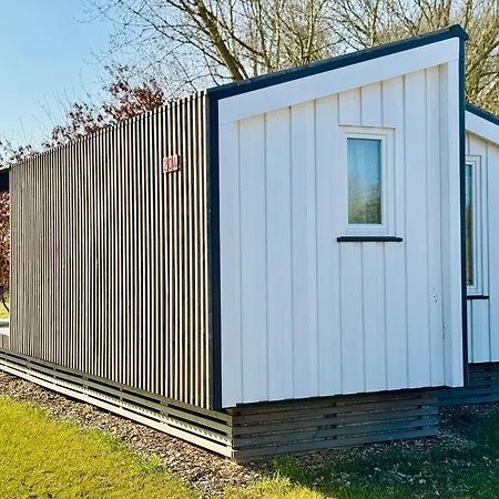 204 Hochwertiges Tiny House Mit Wiesenblick 別荘 *