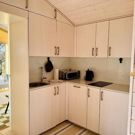 別荘 204 Hochwertiges Tiny House Mit Wiesenblick ブレッケーデ